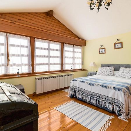Exclusivo Chalet En โปเตส ภายนอก รูปภาพ